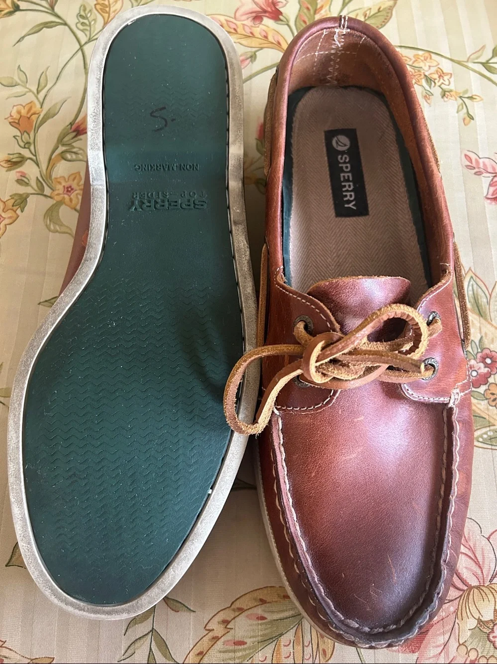 Sperry Classic Top Siders 10.5 W